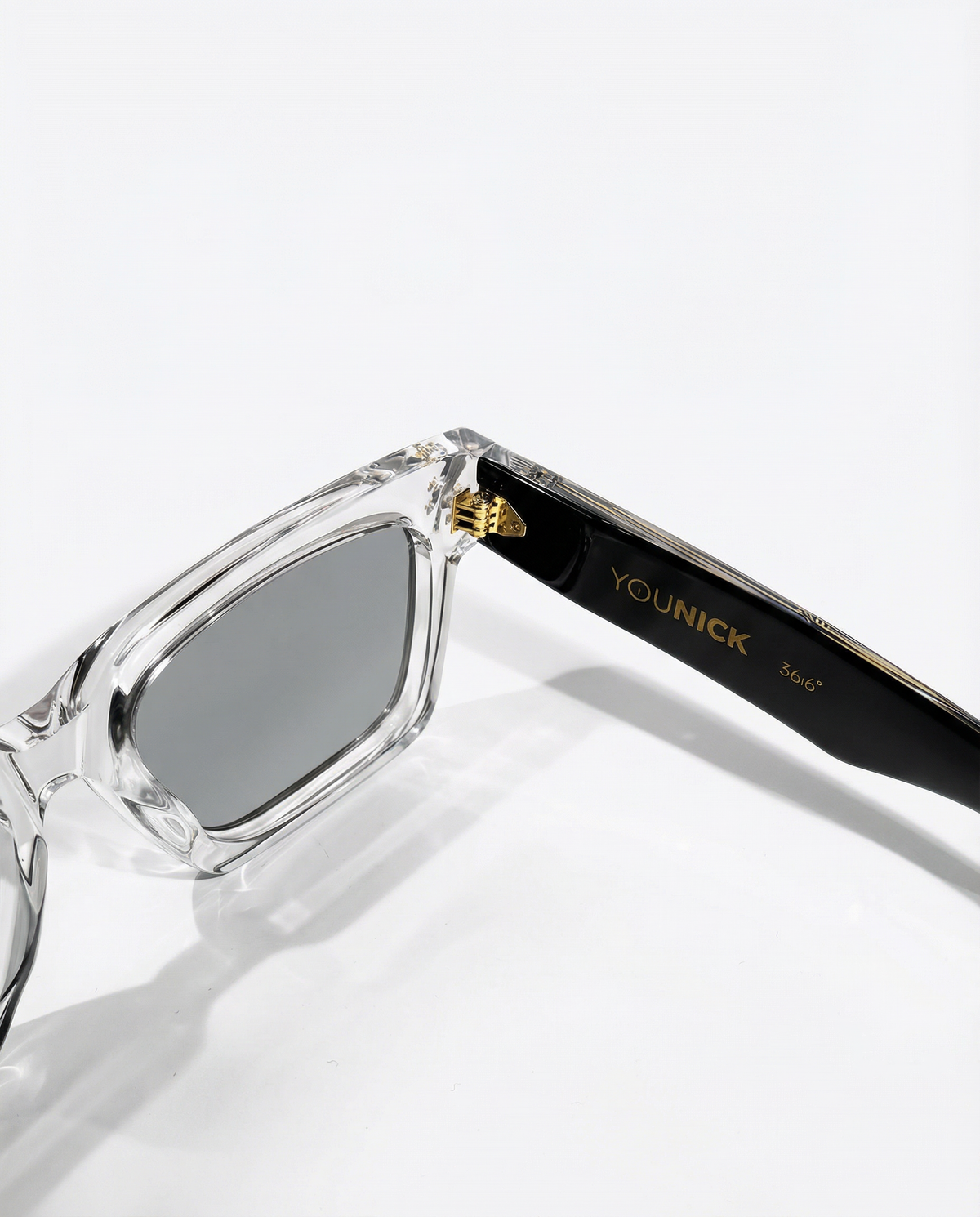 Okulary przeciwsłoneczne YouNick Big Star Fusion transparent-black, ujęcie z bliska